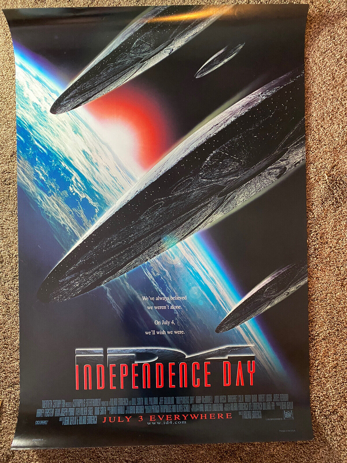 Independence Day Original1996 Movie Poster Version B Excellent Condition Rolled